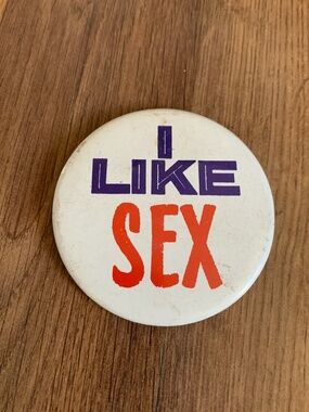 70's Pro Sex Pin